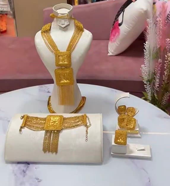 ديرة كاملة