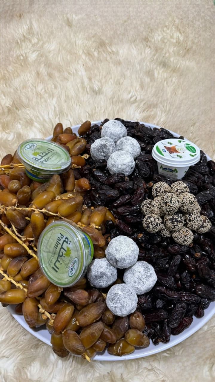 تمر الاعراش و نفاضة والفصص