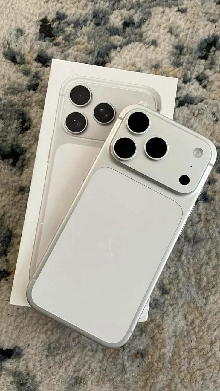 iPhone 17 Pro Silver (2)
