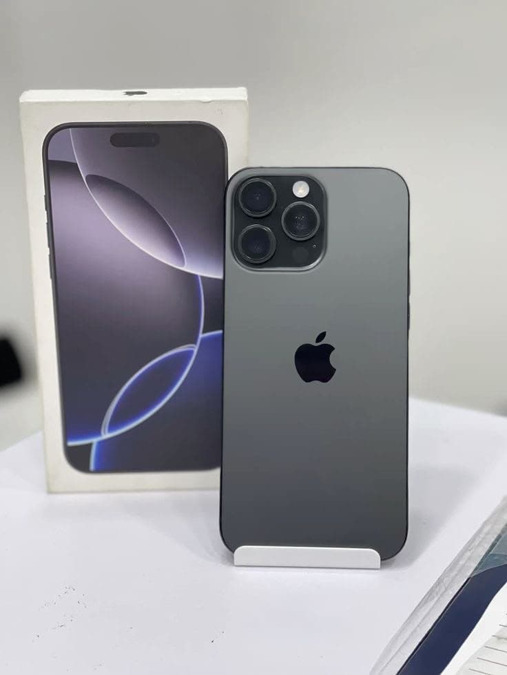 iPhone 16 Pro Black (3)